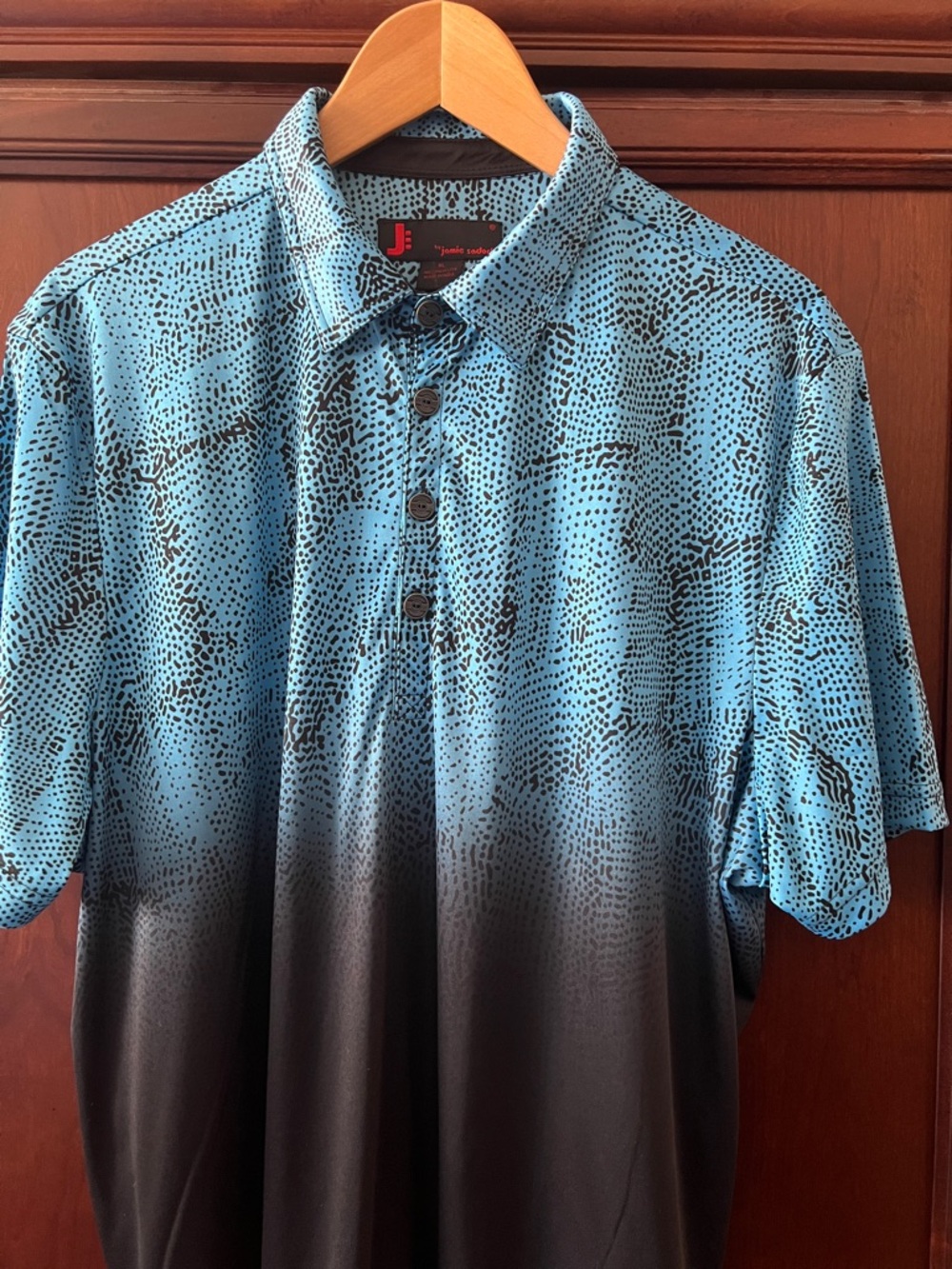 Like New Jamie Sadock unique design Sky Blue fades to Black Golf ⛳️ tennis 🎾Polo
